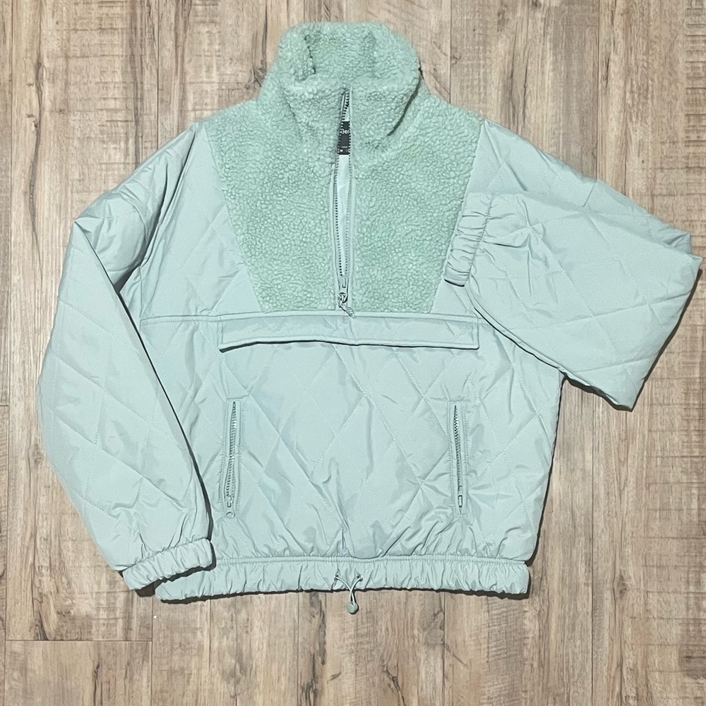 Bershka women’s medium fleece pullover